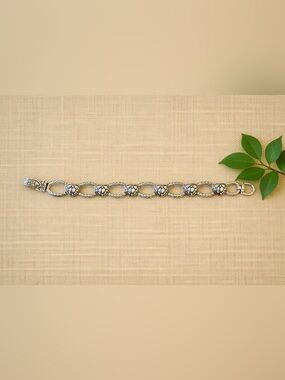 Silver Heart Link Bracelet – Filigree Design, Vintage Style